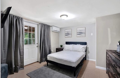 Clarksville Apartamento | Serene Downtown Clarksville Villa