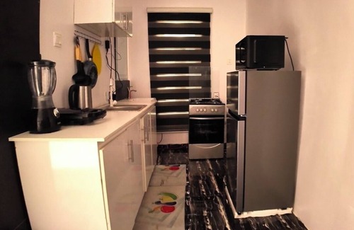 Ajah Apartamento | Serene environment perfect for a pri8 short or long stay.Beach,bar n mall nearby