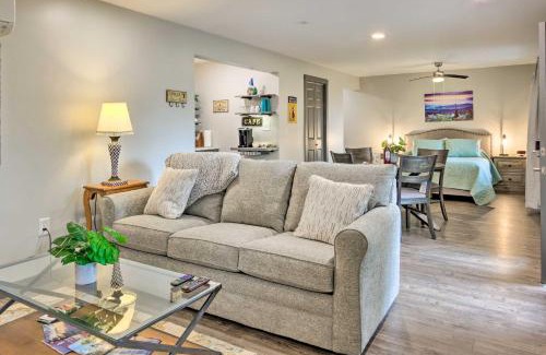 Franklin Apartamento | Serene Escape with Mountain Views, Near Dtwn!