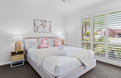 Pelican Casa | Serene Family Paradise