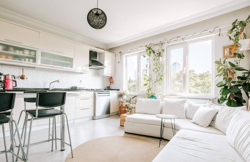 Esentepe Apartamento | Serene Flat w RefreshingView 7 min to Trump Towers