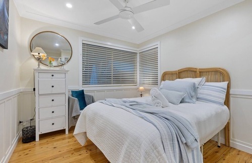 Point Clare Casa | Serene Forest Retreat: 3-Bedroom Home