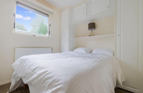 Putte Chalet De Esquí | Serene Forest Stay with Comfort, cleaning included