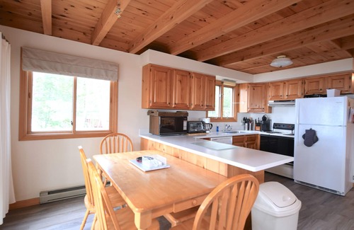 Standish Casa | Serene Frye Island cottage with spectacular mountain and sunset views!