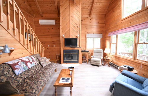 Standish Casa | Serene Frye Island cottage with spectacular mountain and sunset views!