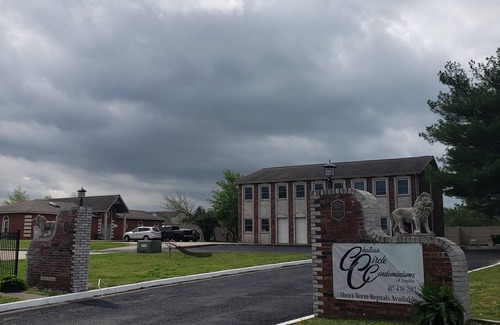 Joplin Condominio | Serene, Fully Equipped Condo in Convenient, Safe Complex. Updated &Pet Friendly!
