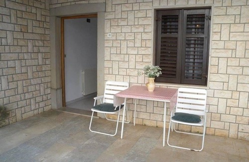 Mosenice Apartamento | Serene Garden Apartment with Terrace - One Bedroom Apartment