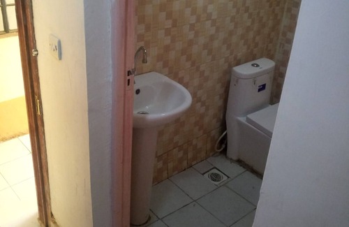 Mai Mahiu Casa | Serene Gates Guest House