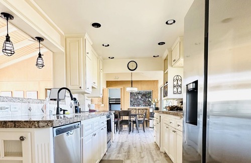 Friant Cabaña | Serene get away at Millerton Lake - Instagram worthy views - 3 National Parks