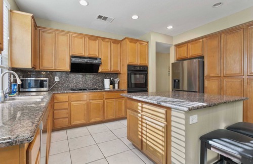 Eastvale Casa | Serene Getaway Home on Cari Court - Perfect for Family Retreats & Fun #41964