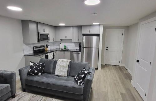 Calgary Apartamento | Serene Haven - 1 bedroom apartment.