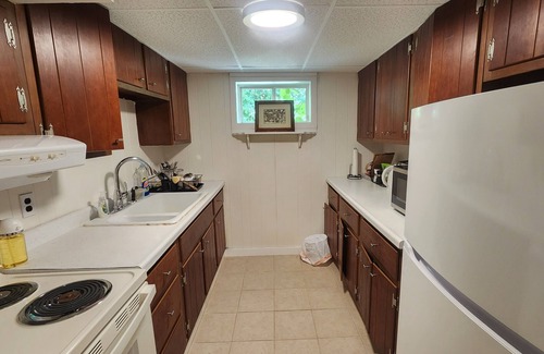 Eastside Apartamento | Serene Haven - Cozy and quiet 1 bedroom apartment in Syracuse