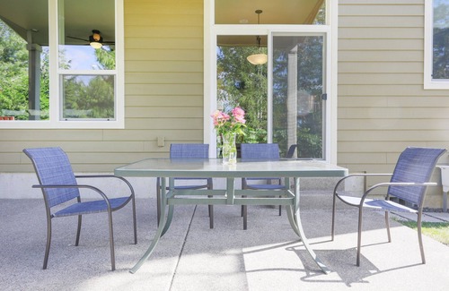 Bonny Slope Casa | Serene Haven Heights on Kinsley Terrace #41862