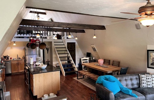 Saint Mary's Cabina | Serene High-Country Mountain Winter Getaway w/ Hot Tub