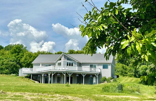 Geneva Casa | Serene home in Geneva along Seneca Lake Wine Trail w/ Lake View and Lake Access