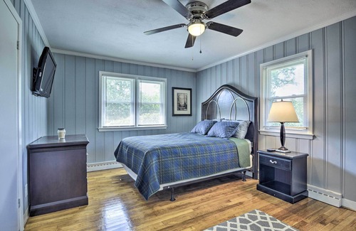 Greensboro Cabaña | Serene Home on Pond - 5 Mi to Dtwn Greensboro