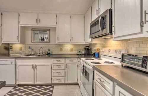 Cedar Creek Reservoir Casa | Serene Home w/Yard on Cedar Creek Lake