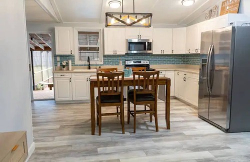 Freeport Casa | Serene Home with PRIVATE Pool - Near Beaches - Dog Friendly - Firepit&Large Yard