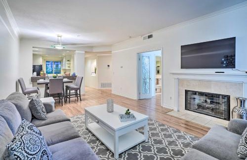 Airport Area Apartamento | Serene Irvine Retreat with Heated Pool Access!