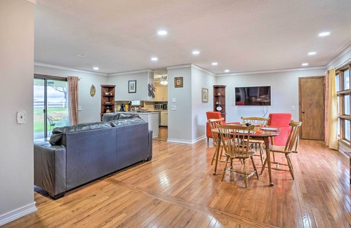 Unicoi Casa | Serene Johnson City Home w/ Mountain Views