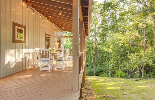 Williamstown Cabaña | Serene Kentucky Cabin w/ Fireplace + Fire Pit!