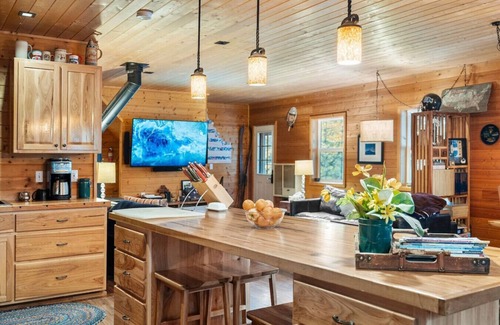 Sagle Casa | Serene Lake House | Hot Tub + Breathtaking Views!