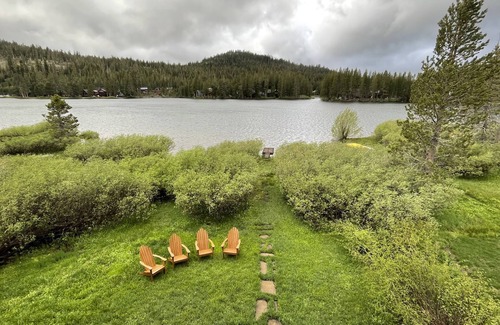 Serene Lakes Cabina | Serene Lakes Waterfront Log Cabin - Welcome to Lake Street Hive!
