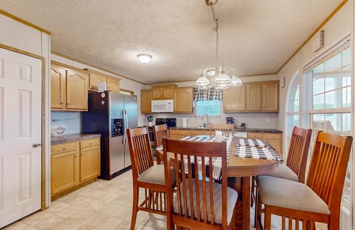 Delta Casa | Serene Lakeside Home with lake access access and fire pit