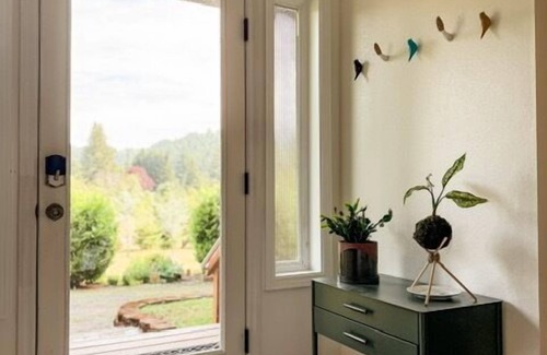 Husum Casa | Serene location, lawn games, private creek access, partial Mt. Adams view!