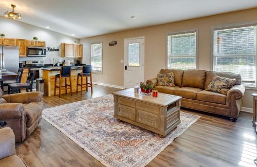 Logan Casa | Serene Logan Retreat with Hot Tub and Stargazing Dome