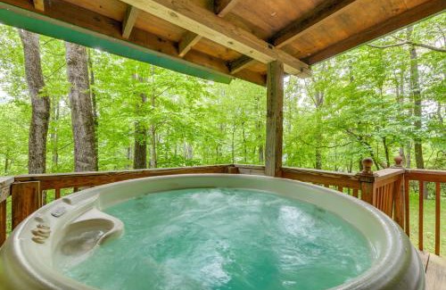 Maggie Valley Casa | Serene Maggie Valley Retreat with Deck and Hot Tub!