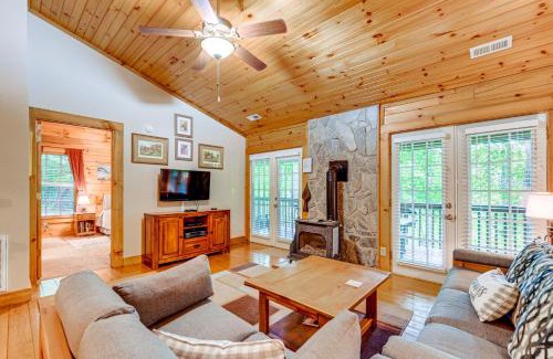 Maggie Valley Casa | Serene Maggie Valley Retreat with Deck and Hot Tub!