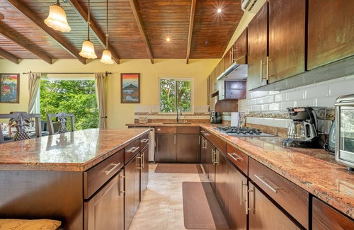 Tamarindo Casa | Serene Mar Azul Zen Villa w/ Pool & Yoga Platform