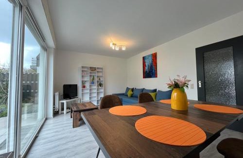 Solingen Apartamento | Serene Meadows Apartment