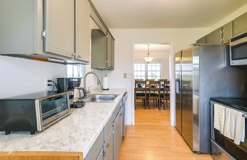 Mill Spring Casa | Serene Mill Spring Getaway w/ Yard & Fire Pit!