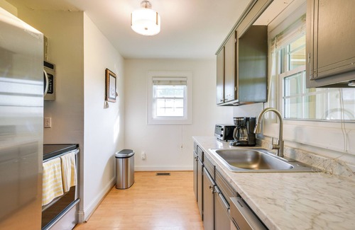 Mill Spring Casa | Serene Mill Spring Getaway w/ Yard & Fire Pit!