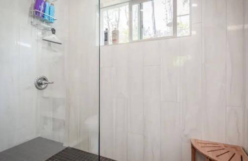 Royal Hawaiian Estates Casa | Serene Modern Escape w/ fireplace + outdoor shower