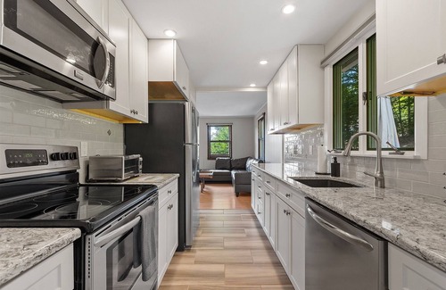 Bristol Casa | Serene Mountainside Retreat with Stunning Mountain, Lake, & Sunset Views