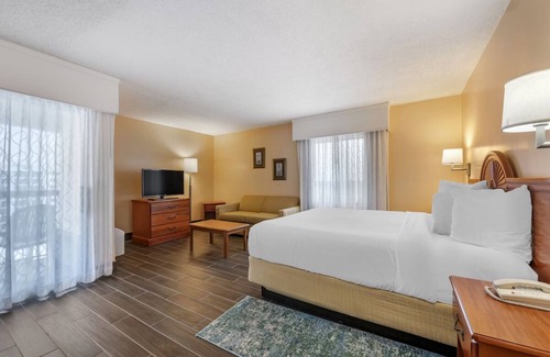 Seabreeze Park Hotel | Serene Oceanfront Escape | Private Balcony w/ Breathtaking Views of the Ocean