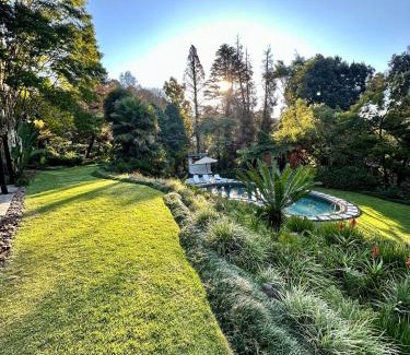 Constantia Kloof Casa | Serene Place Guest House & Conference Venue AFFORDABLE LUXURY WITH BACKUP POWER