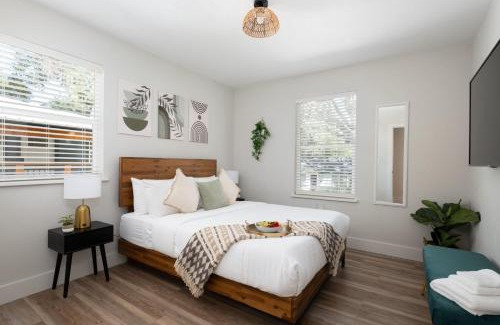 Gainesville Casa | Serene Place - Walk to UF - Free Parking