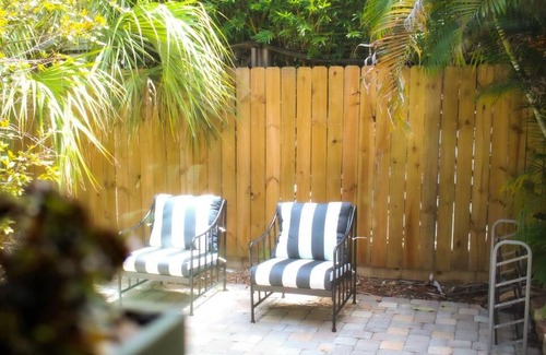 Virginia Park Casa | Serene Pool Home in South Tampa