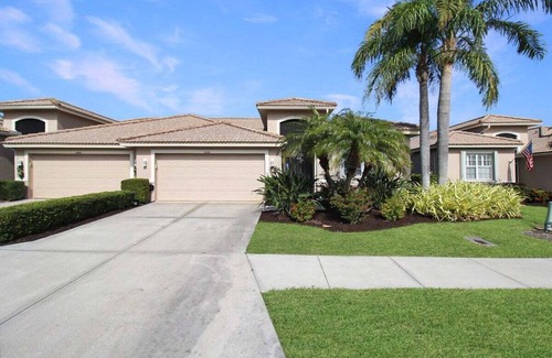 Sarasota Casa | Serene pool home in the exclusive Heritage Oaks Golf & Country Club - Oak Water Escape
