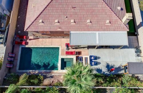 Terra Lago Casa | Serene Private Pool - Jacuzzi - BBQ - Gated Community