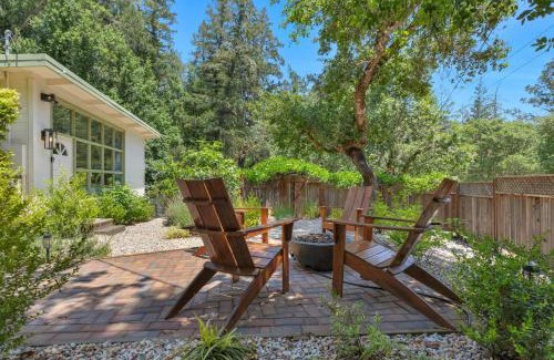 Hacienda Casa | Serene Retreat with Hot Tub - Fire Pit - Deck