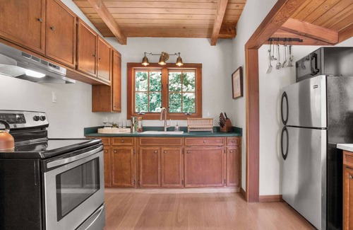 Hacienda Casa | Serene Retreat with Hot Tub - Fire Pit - Deck