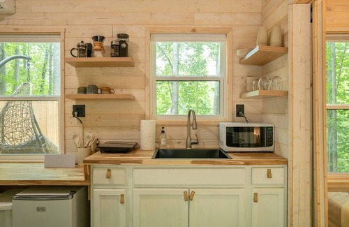 Sylva Casa | Restful, Cozy, Scandinavian Retreat w/ Fire Pit