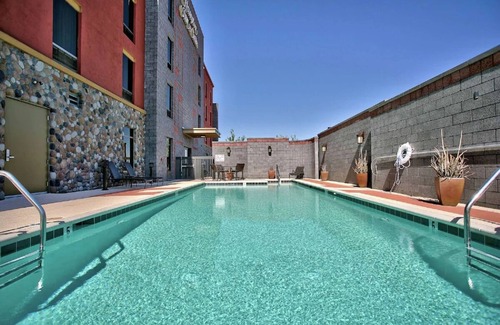 Scottsdale Casa | Serene Room w/ Complimentary Breakfast & Pool | Perfect for Couple Stay