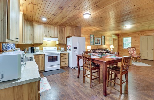Fort Payne Cabina | ¡NUEVO! Cabaña de nueva construcción de 3 millas a Little River Canyon