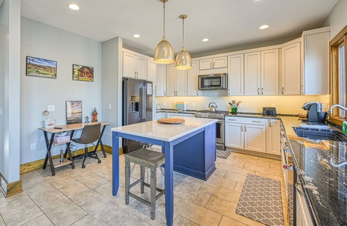 Mineral Casa | Serene & secluded home by the water with deck, patio, game room, kayaks, & dock